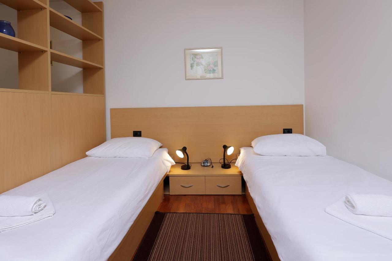 Rijeka Budget Rooms ภายนอก รูปภาพ