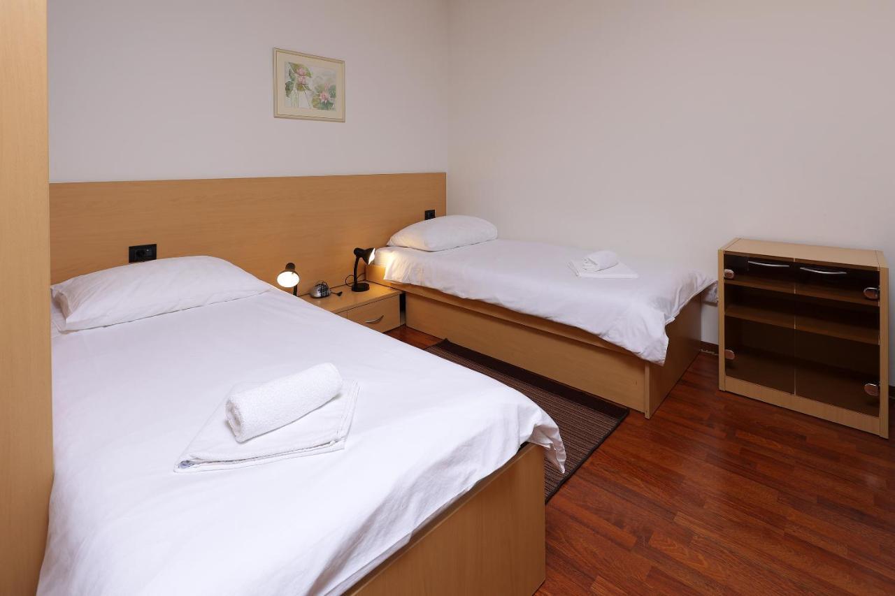 Rijeka Budget Rooms ภายนอก รูปภาพ