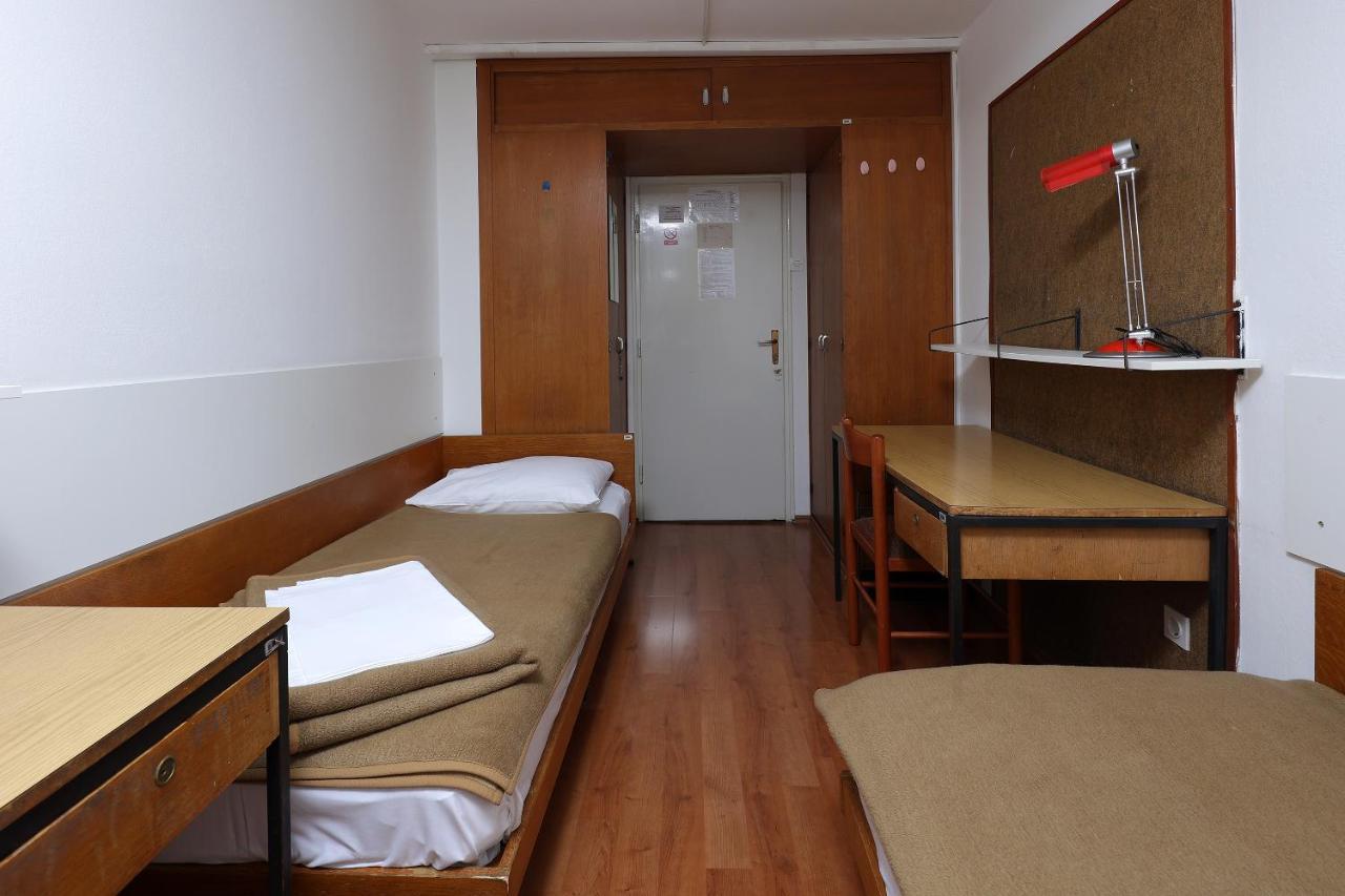 Rijeka Budget Rooms ภายนอก รูปภาพ