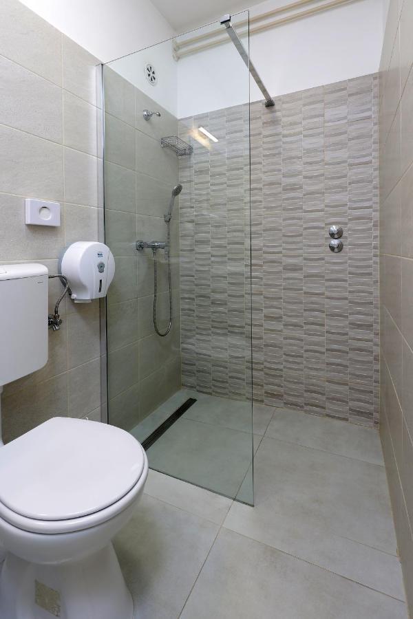 Rijeka Budget Rooms ภายนอก รูปภาพ